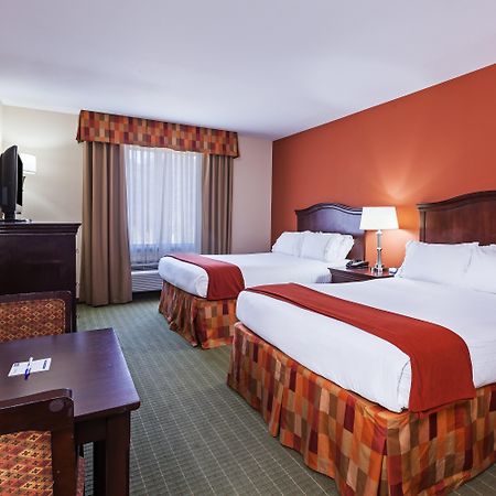 Holiday Inn Express Hotel & Suites Henderson - Traffic Star By Ihg Ngoại thất bức ảnh