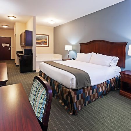 Holiday Inn Express Hotel & Suites Henderson - Traffic Star By Ihg Ngoại thất bức ảnh