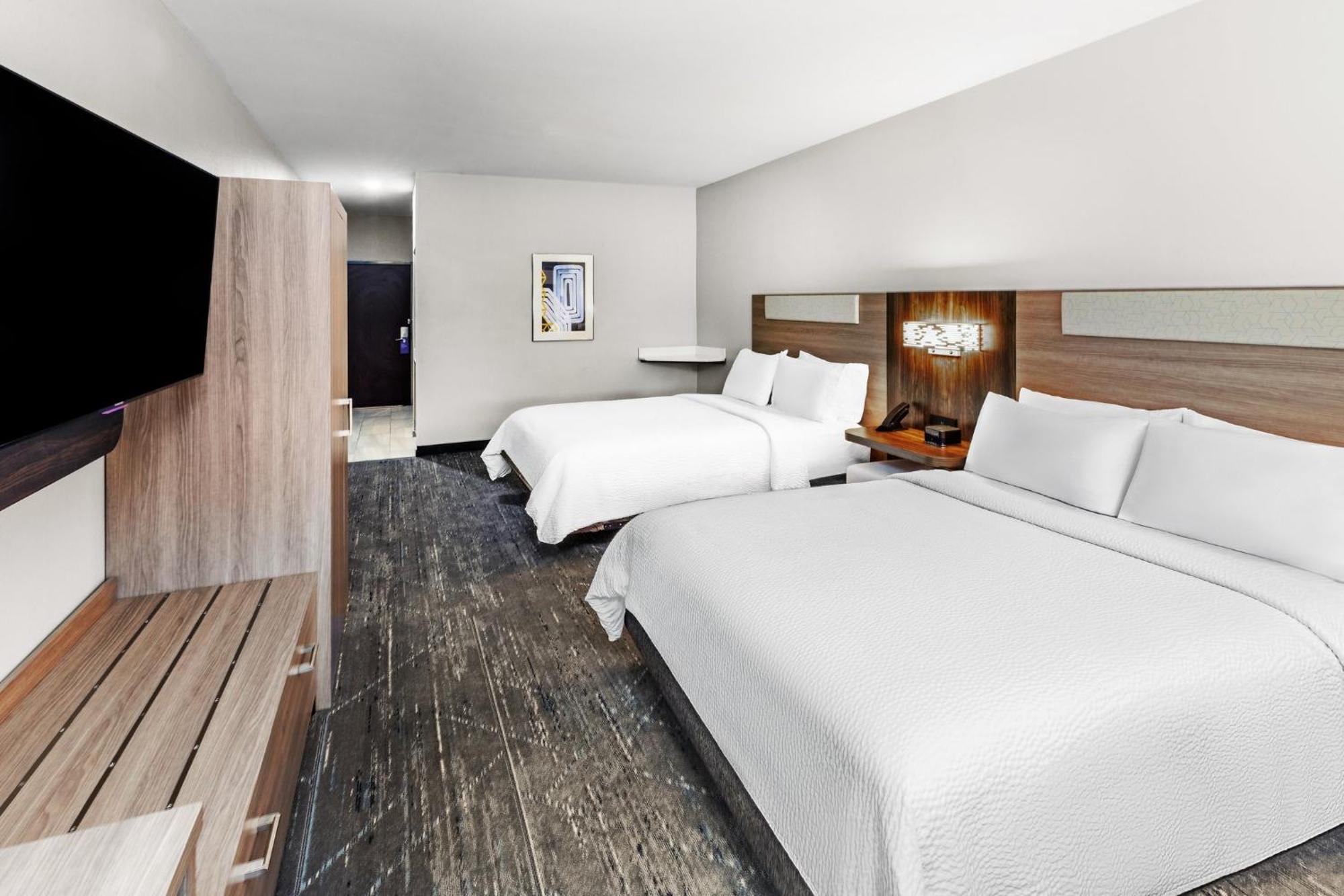 Holiday Inn Express Hotel & Suites Henderson - Traffic Star By Ihg Ngoại thất bức ảnh