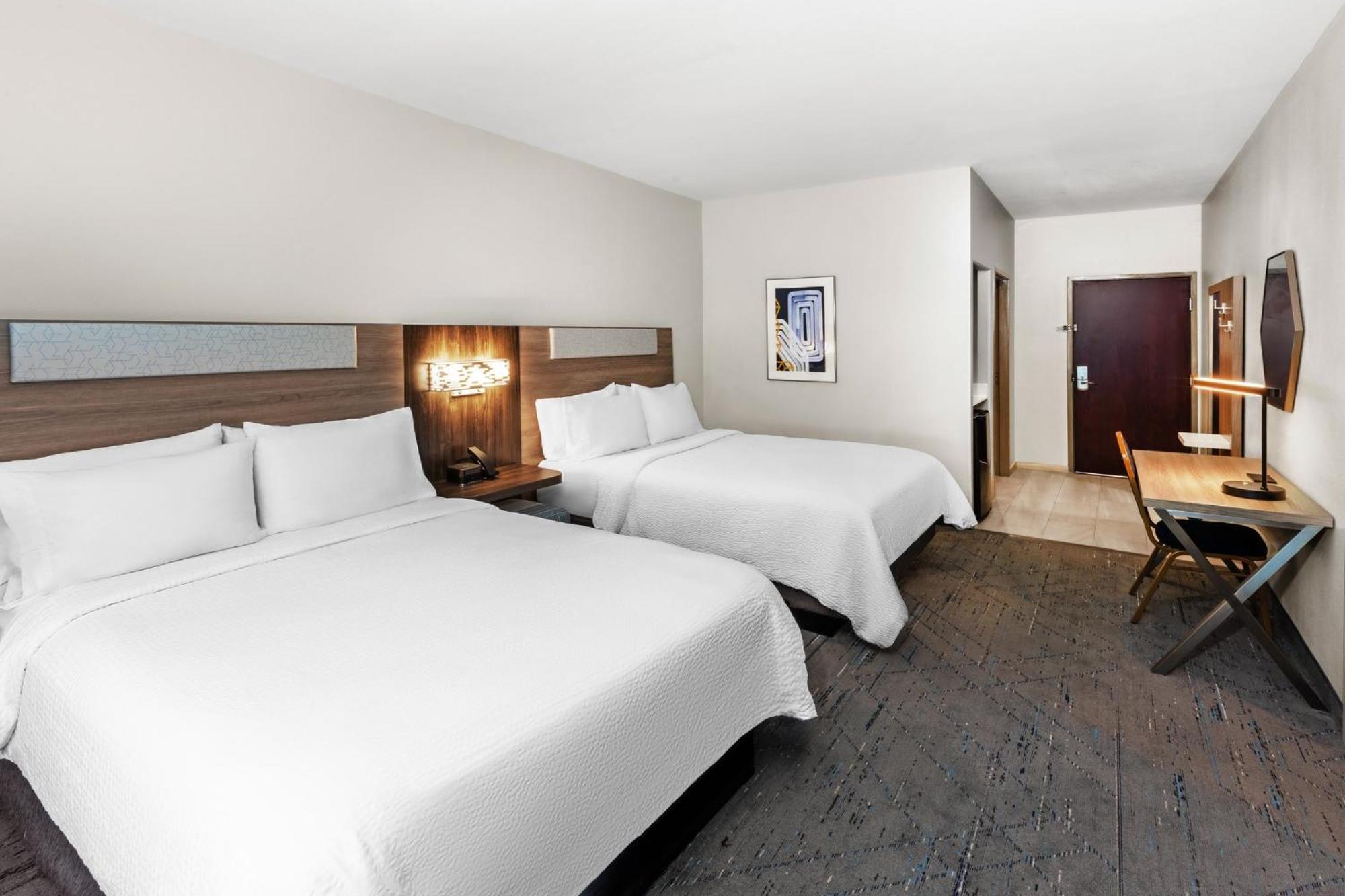 Holiday Inn Express Hotel & Suites Henderson - Traffic Star By Ihg Ngoại thất bức ảnh